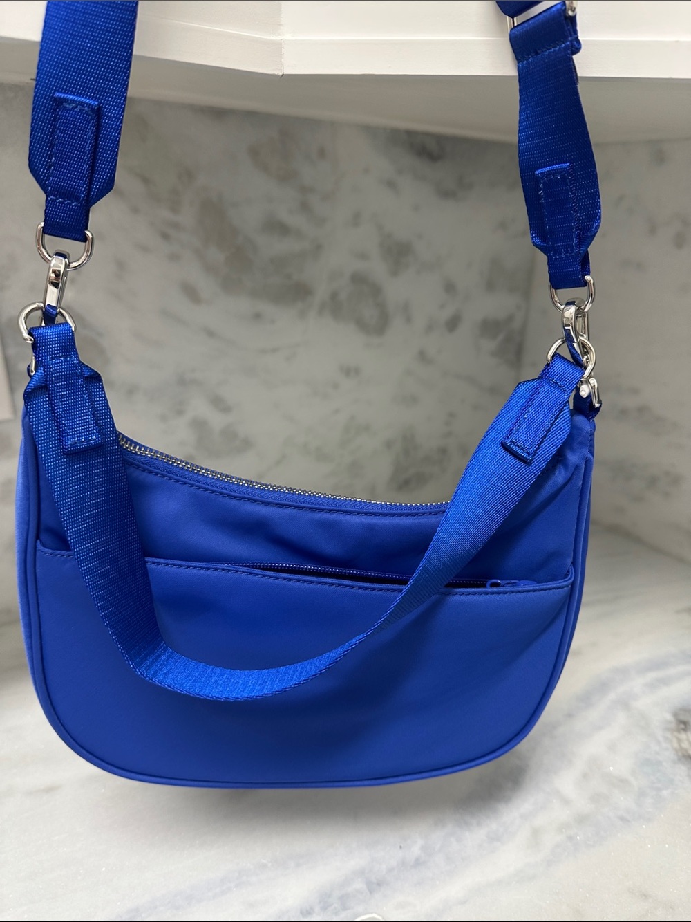 lululemon athletica Beach Ball Blue Crossbody Shoulder Bag - Picture 2 of 10